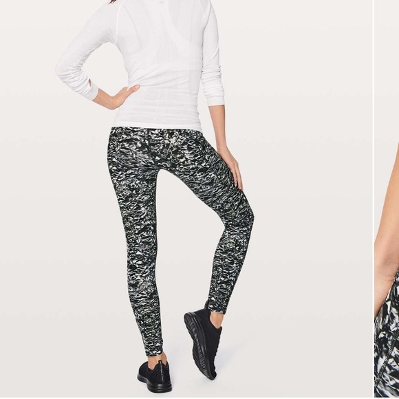 • Lululemon • Fast & Free 7/8 Tight II *Nulux 25" Liquid Platinum Alpine White 4 - Picture 2 of 5